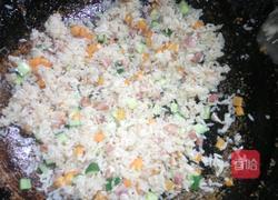 三丁炒饭的做法图解8