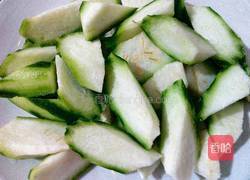 丝瓜鸡蛋汤的做法图解1