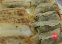 肉三鲜锅贴的做法图解7