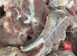 红焖排骨芋头煲的做法图解2