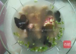 木耳菱角玉米骨头汤的做法图解12