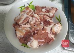 土豆排骨的做法图解1