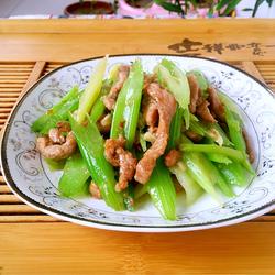 西芹炒肉的做法[图]