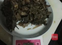 梅干菜肉馅的做法图解1