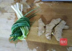 玉米排骨汤的做法图解3