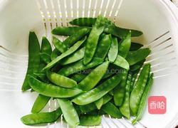 荷兰豆炒肉的做法图解2