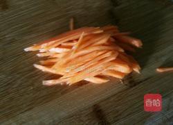 凉拌紫色卷心菜丝的做法图解2