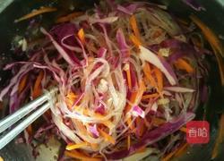 凉拌紫色卷心菜丝的做法图解5