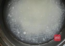 瘦肉粥的做法图解3