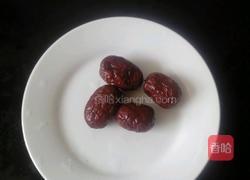 红枣银耳莲子汤的做法图解2