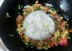 鸡蛋炒饭的做法图解5