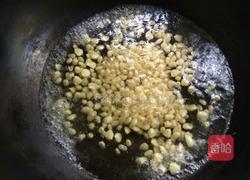 香煎玉米饼的做法图解2