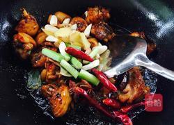 土豆烧鸡腿的做法图解10