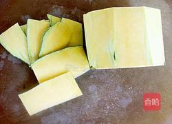猪油烧老南瓜的做法图解2