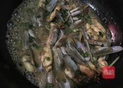 姜葱炒蛏子的做法图解6