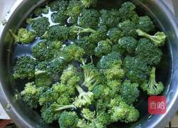 素炒西兰花的做法图解3