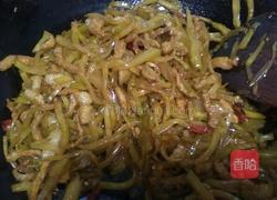 榨菜炒肉丝的做法图解12
