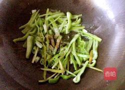 尖椒炒鸡蛋的做法图解6