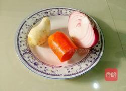 洋葱炒木耳的做法图解1