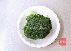 蒜蓉西兰花的做法图解1