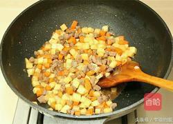 土豆牛肉胡萝卜蒸饭的做法图解7
