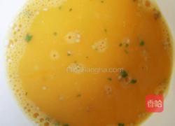 香蟹蛋羹的做法图解2