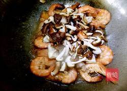 香菇炒虾的做法图解8