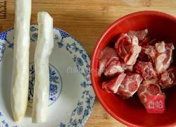 排骨山药汤的做法图解1