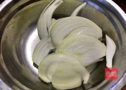 洋葱炒牛肉的做法图解4