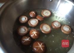 香菇西兰花的做法图解4