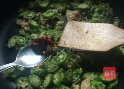 秋葵小炒肉的做法图解7