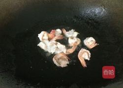 西兰花炒虾球的做法图解7