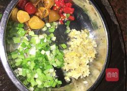 蒜苗拌金针菇的做法图解3