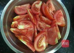 西红柿蟹角汤的做法图解3