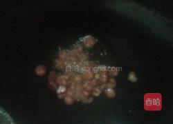 腊肠丁炒四季豆的做法图解3