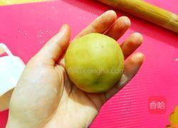 广式豆沙蛋黄月饼的做法图解13