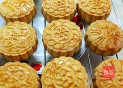 广式豆沙蛋黄月饼的做法图解20