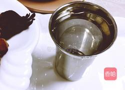 菊花玫瑰茶的做法图解2