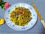 酸豆角炒鸡胗