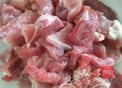 茭白炒肉的做法图解2