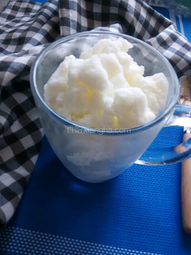 随后冷冻1小时即可取出食用