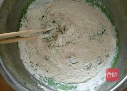 绿玫瑰花卷的做法图解3