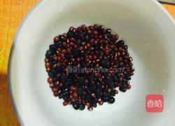 红豆黑豆大米粥的做法图解2