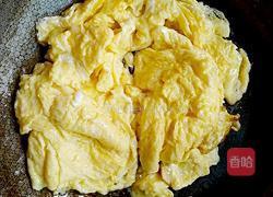 火腿肠炒鸡蛋的做法图解4