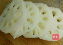 素炒莲藕胡萝卜片的做法图解2
