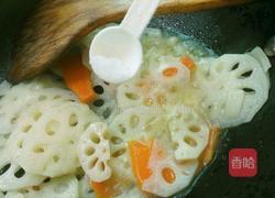 素炒莲藕胡萝卜片的做法图解8