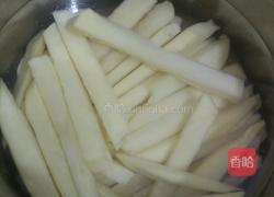 炸土豆条（薯条）的做法图解3