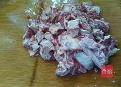 清炖牛腩的做法图解1