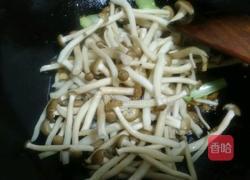 蟹味菇炒小油菜的做法图解9