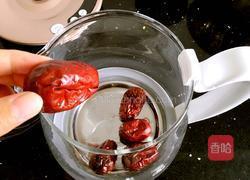 红枣枸杞茶的做法图解2